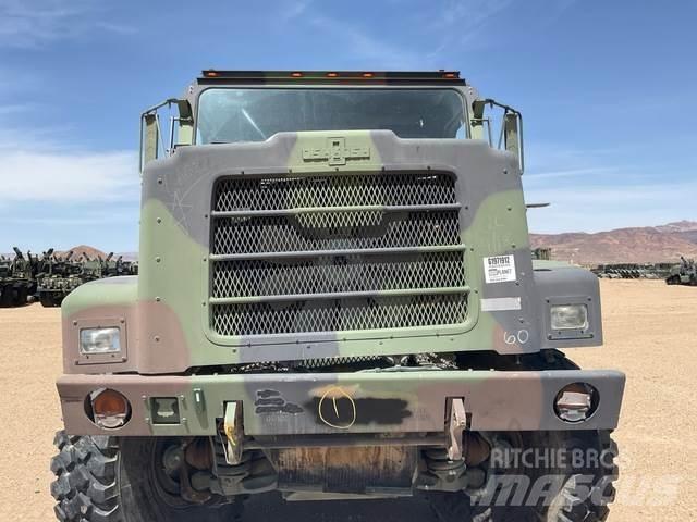 Oshkosh MK29 Savivarčių priekabų vilkikai