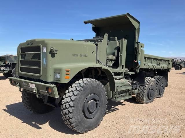 Oshkosh MTVR Savivarčių priekabų vilkikai