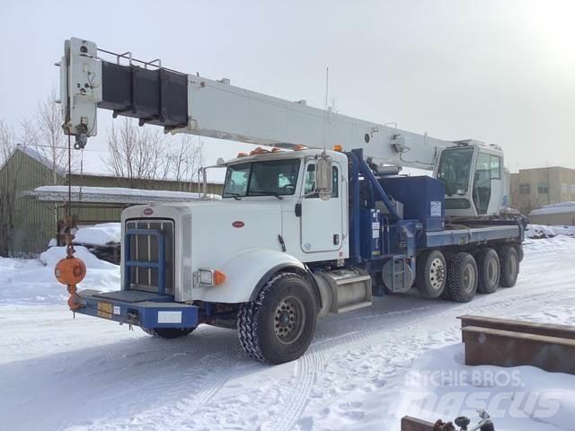 Peterbilt  Vikšriniai kranai
