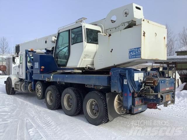 Peterbilt  Vikšriniai kranai