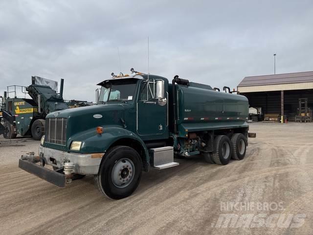 Peterbilt 330 Vandens sunkvežimiai
