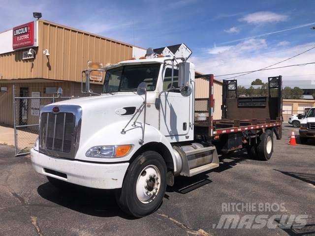 Peterbilt 335 Platformos/ Pakrovimas iš šono