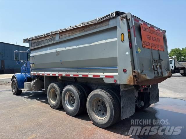 Peterbilt 357 Savivarčių priekabų vilkikai
