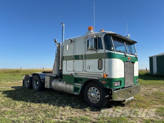 Peterbilt 362 Kabinos ir salonai