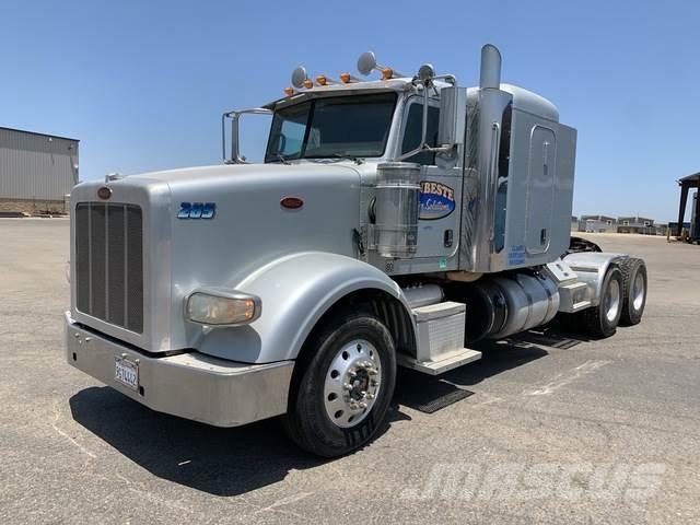 Peterbilt 367 Pagalbos kelyje automobiliai