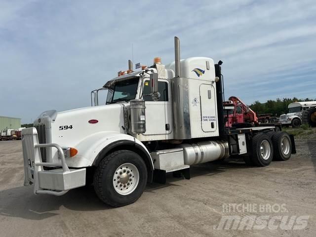 Peterbilt 378 Pagalbos kelyje automobiliai