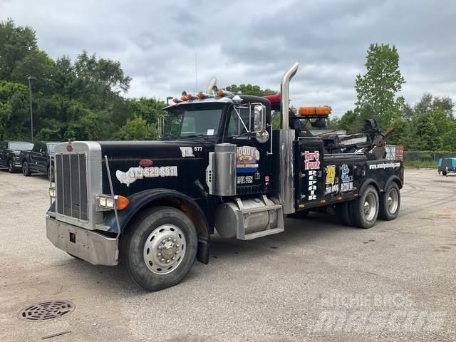 Peterbilt 379 Pagalbos kelyje automobiliai