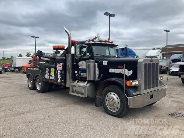 Peterbilt 379 Pagalbos kelyje automobiliai