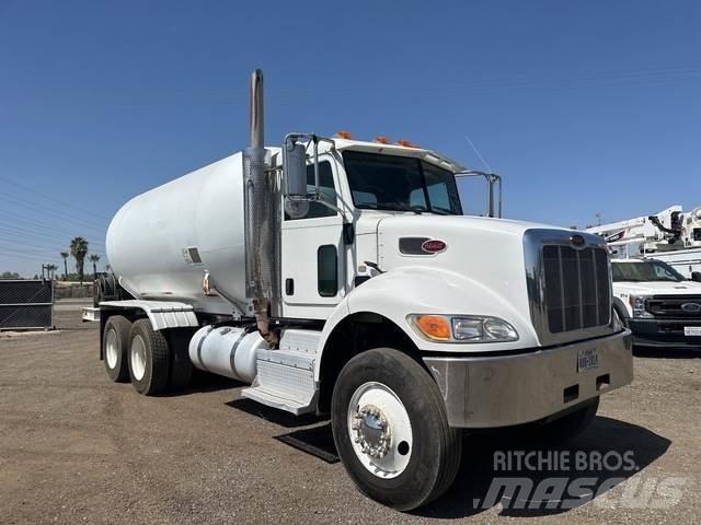 Peterbilt 382 Automobilinės cisternos