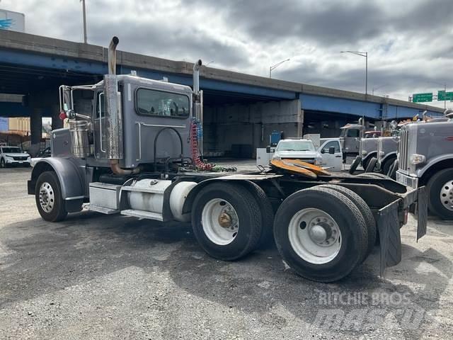 Peterbilt 388 Naudoti vilkikai