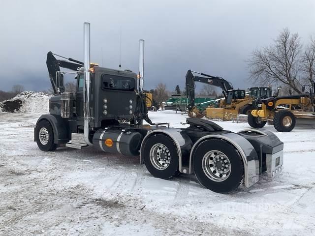 Peterbilt 388 Naudoti vilkikai