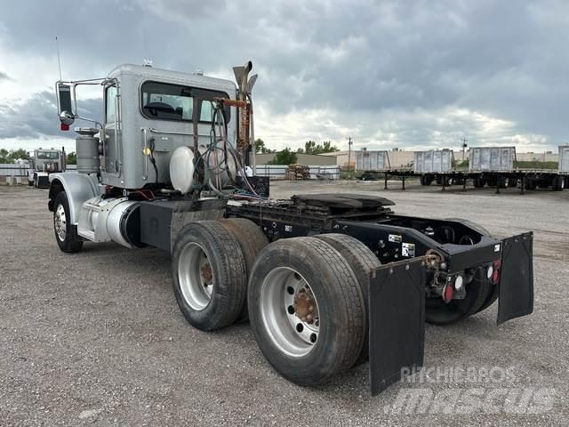 Peterbilt 388 Naudoti vilkikai