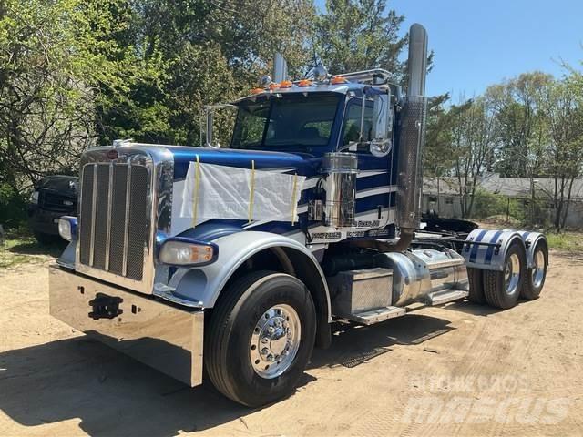 Peterbilt 388 Naudoti vilkikai