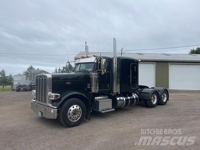 Peterbilt 388 Naudoti vilkikai
