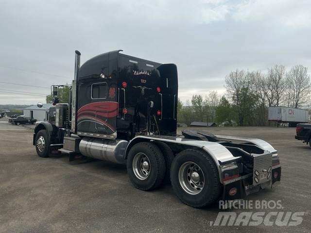 Peterbilt 389 Naudoti vilkikai
