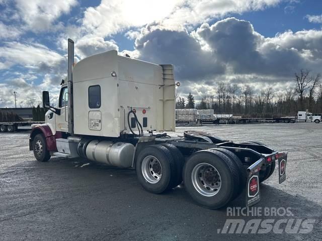 Peterbilt 567 Naudoti vilkikai