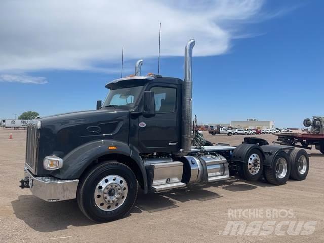 Peterbilt 567 Naudoti vilkikai