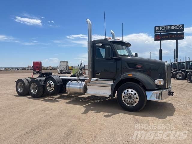Peterbilt 567 Naudoti vilkikai