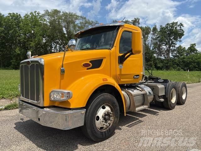 Peterbilt 567 Naudoti vilkikai