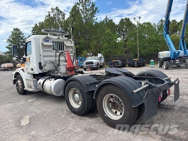 Peterbilt 567 Naudoti vilkikai