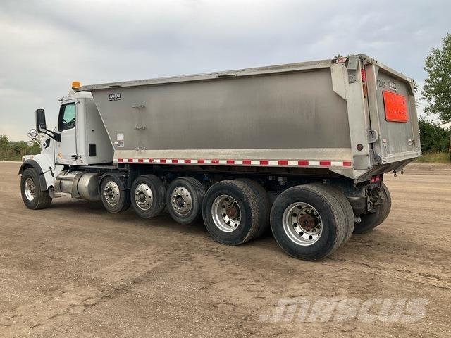 Peterbilt 567 Savivarčių priekabų vilkikai