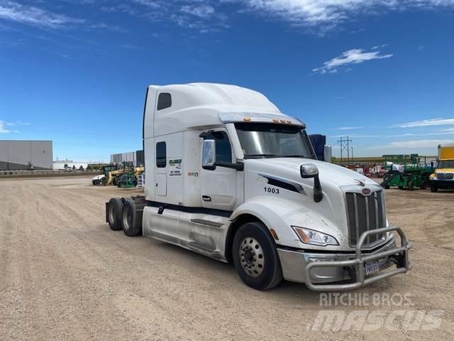 Peterbilt 579 Naudoti vilkikai