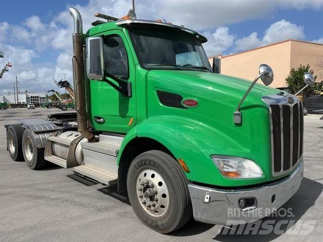 Peterbilt 579 Naudoti vilkikai