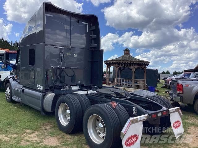 Peterbilt 579 Naudoti vilkikai