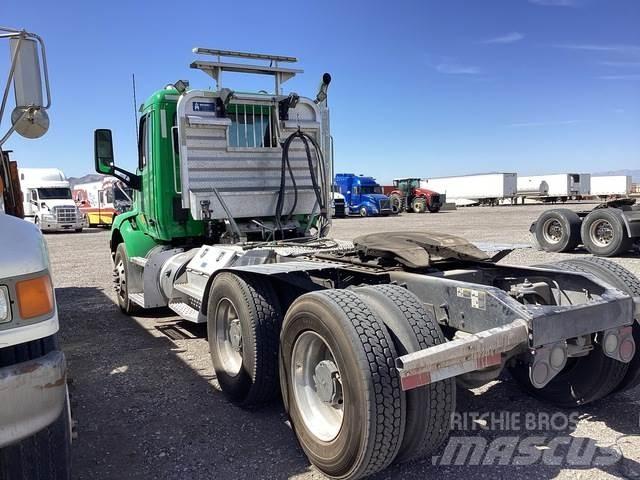 Peterbilt 579 Naudoti vilkikai