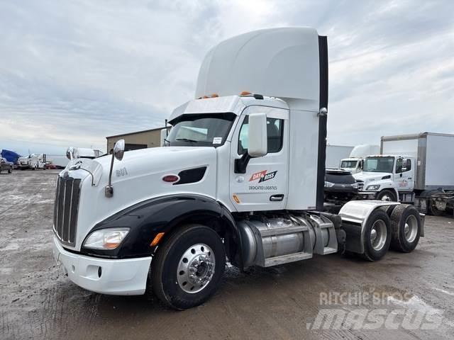 Peterbilt 579 Naudoti vilkikai