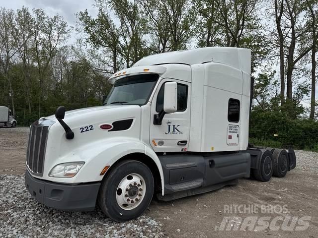 Peterbilt 579 Naudoti vilkikai