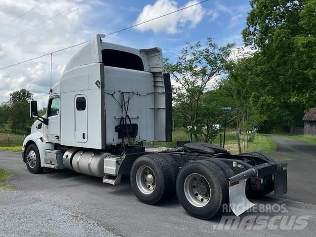 Peterbilt 579 Naudoti vilkikai