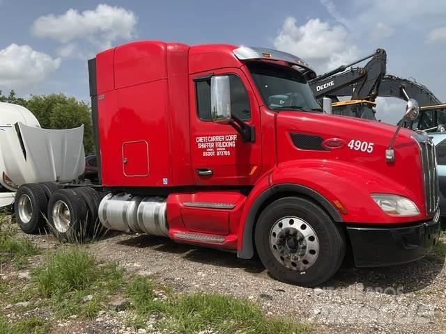 Peterbilt 579 Naudoti vilkikai