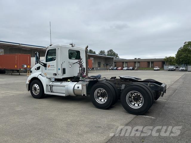 Peterbilt 579 Naudoti vilkikai