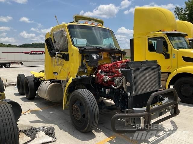 Peterbilt 579 Naudoti vilkikai