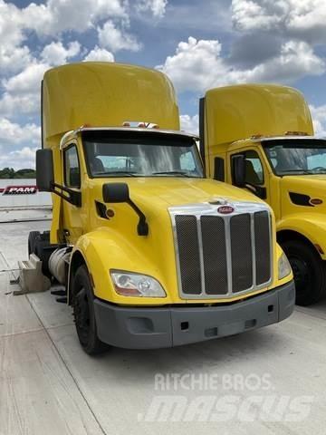 Peterbilt 579 Naudoti vilkikai