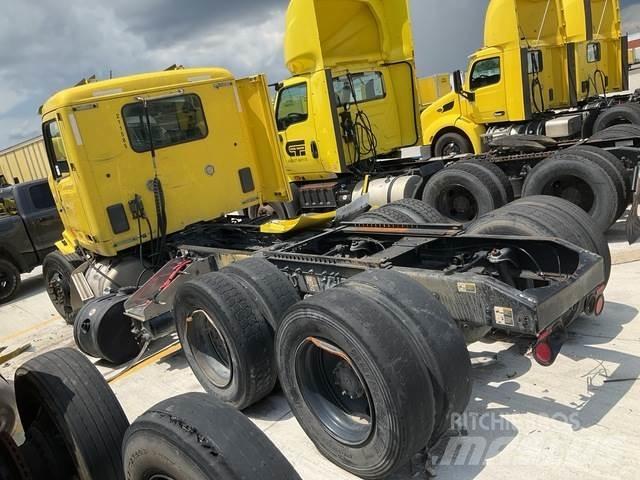 Peterbilt 579 Naudoti vilkikai