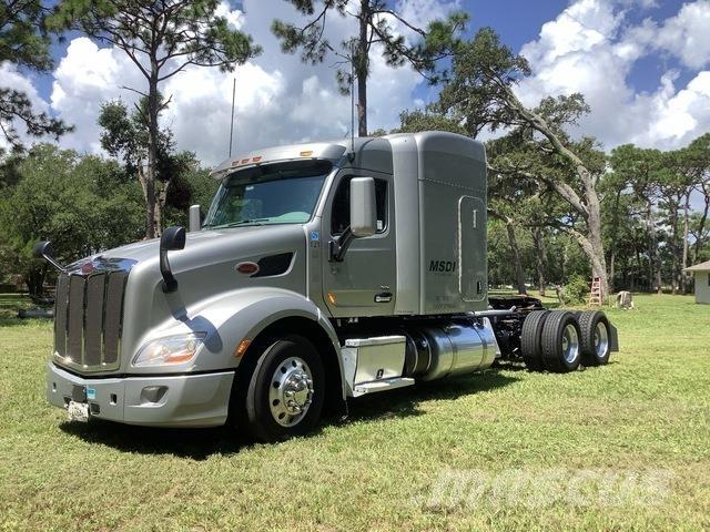 Peterbilt 579 Naudoti vilkikai