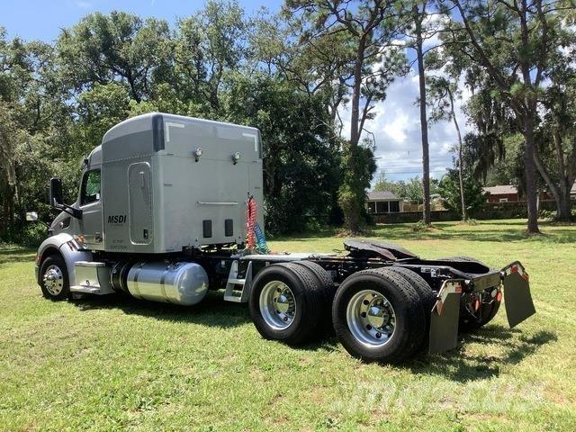 Peterbilt 579 Naudoti vilkikai