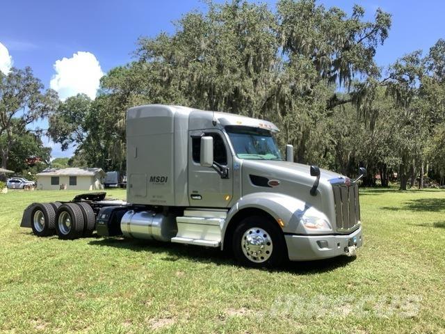 Peterbilt 579 Naudoti vilkikai