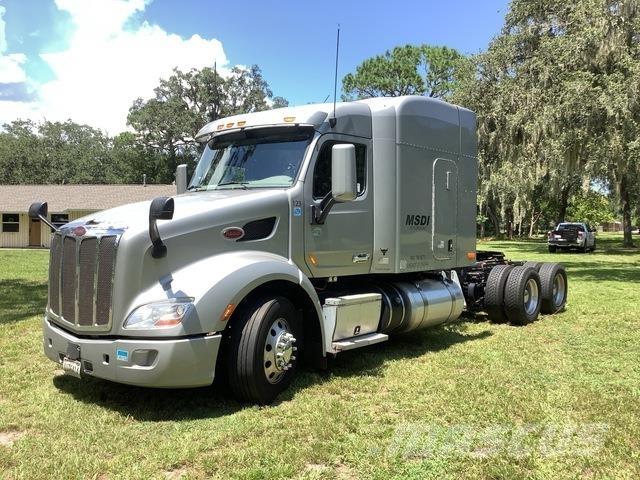 Peterbilt 579 Naudoti vilkikai