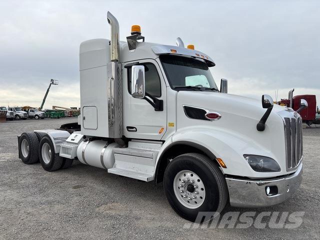 Peterbilt 579 Naudoti vilkikai