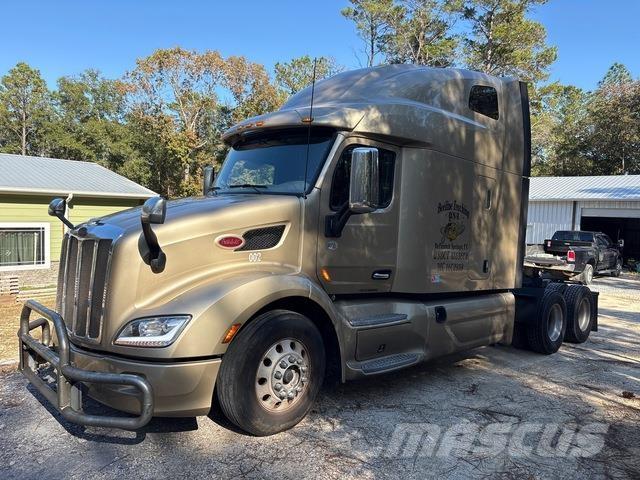 Peterbilt 579 Naudoti vilkikai