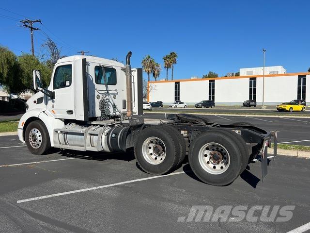 Peterbilt 579 Naudoti vilkikai