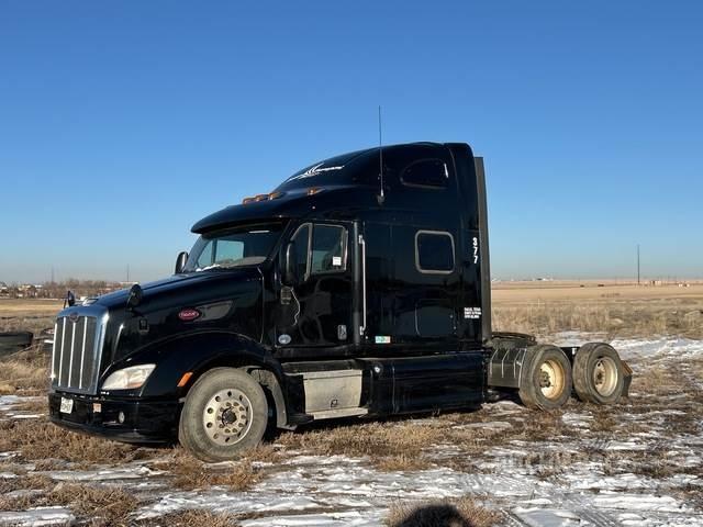 Peterbilt 587 Naudoti vilkikai