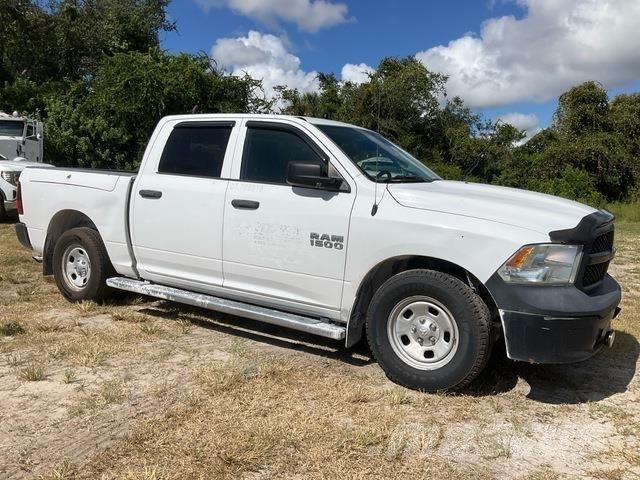 RAM 1500 Pikapai / Bortiniai sunkvežimiai
