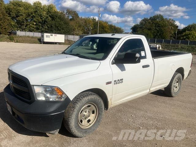 RAM 1500 Pikapai / Bortiniai sunkvežimiai