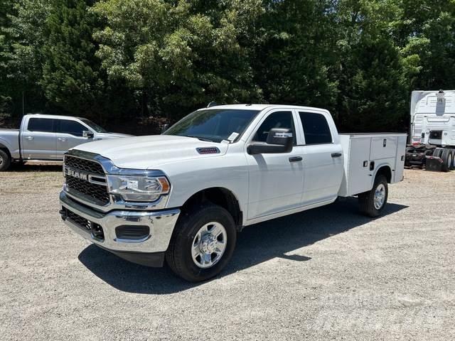 RAM 2500 Pikapai / Bortiniai sunkvežimiai