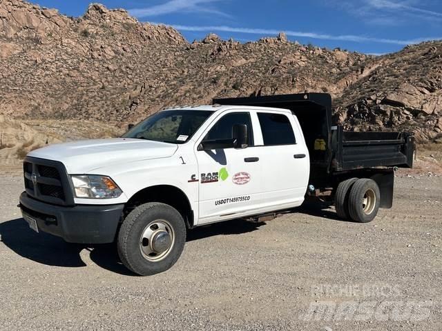 RAM 3500 Savivarčių priekabų vilkikai
