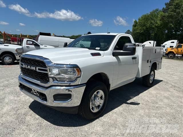 RAM 3500 Pikapai / Bortiniai sunkvežimiai
